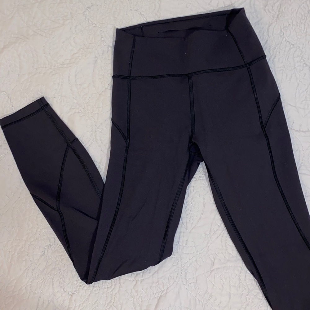 Black Lululemon In Movement Leggings!